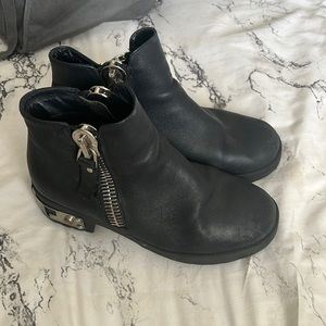 Unif black zip booties